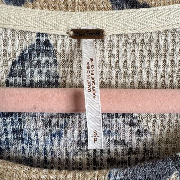 Free People Flower Patch Thermal Top Blue Roses Cream Floral Sweater Blouse - Picture 3 of 8